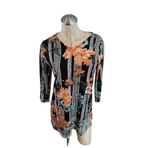 Chico's Size S / 0 Peach Floral Top Black White Vertical Stripes